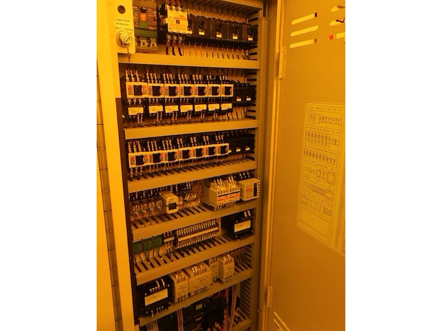 Mainframes - canon fpa 2500 i3 - 150mm i-line stepper - afbeelding 25 van  63