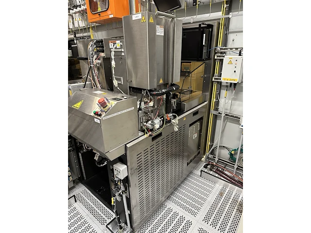 Mainframes - lam rainbow 4526i - 150mm plasma etch - afbeelding 7 van  10