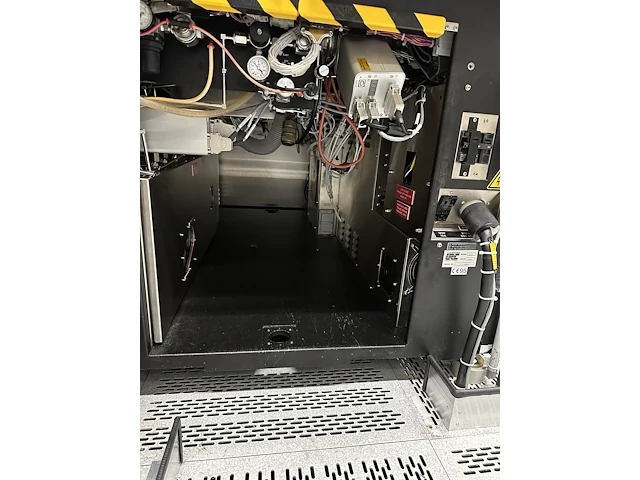 Mainframes - lam rainbow 4526i - 150mm plasma etch - afbeelding 8 van  10