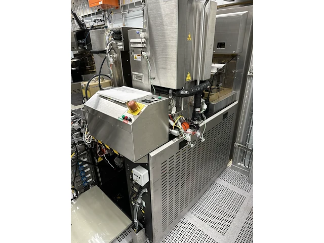 Mainframes - lam rainbow 4526i - 150mm plasma etch - afbeelding 6 van  10