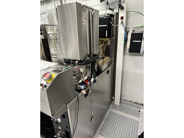 Mainframes - lam rainbow 4528i - 200mm plasma etch - afbeelding 8 van  10