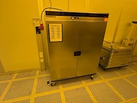Mainframes - memmert - cleanroom dry oven - afbeelding 1 van  1