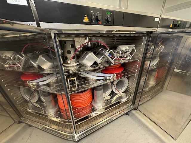 Mainframes - memmert cleanroom dryoven - partsclean - afbeelding 4 van  5