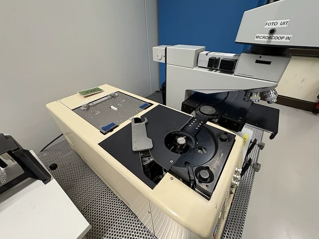 Mainframes - nidek / leitz nidek waferloader + leitz microscope - 150mm manual inspection system - afbeelding 5 van  7