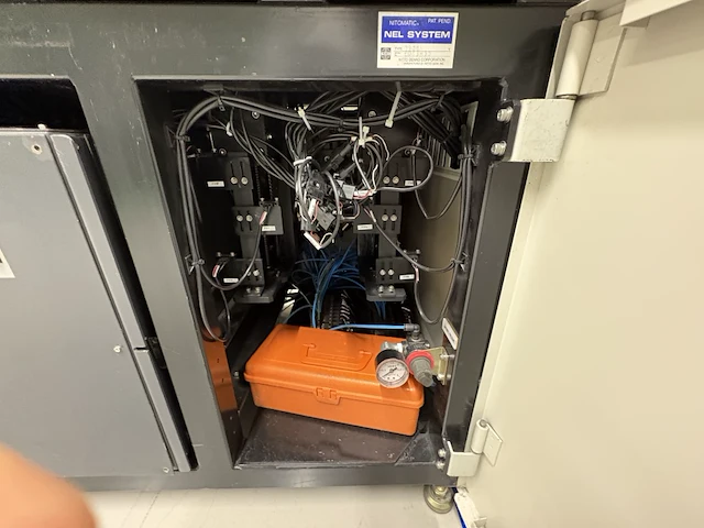 Mainframes - nitto denko corporation nitomatic nel system -304 - grind - afbeelding 4 van  17