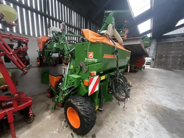 Maiszaaimachine amazone ed602-k contour - afbeelding 9 van  11