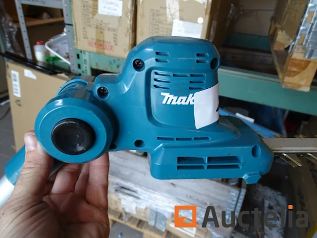 Makita 18v heggenschaar met verstelbare kop dun461w - afbeelding 5 van  6