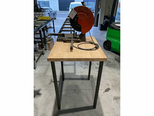 Makita 2414 afkortzaag - afbeelding 3 van  5