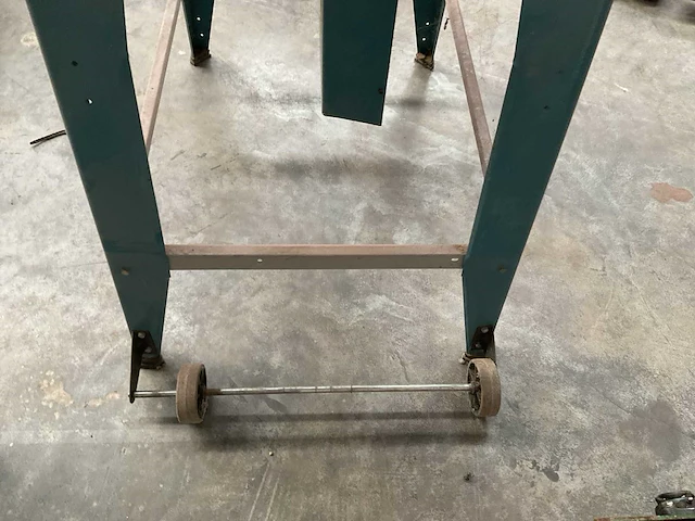 Makita 2712 afkortzaag - afbeelding 4 van  7