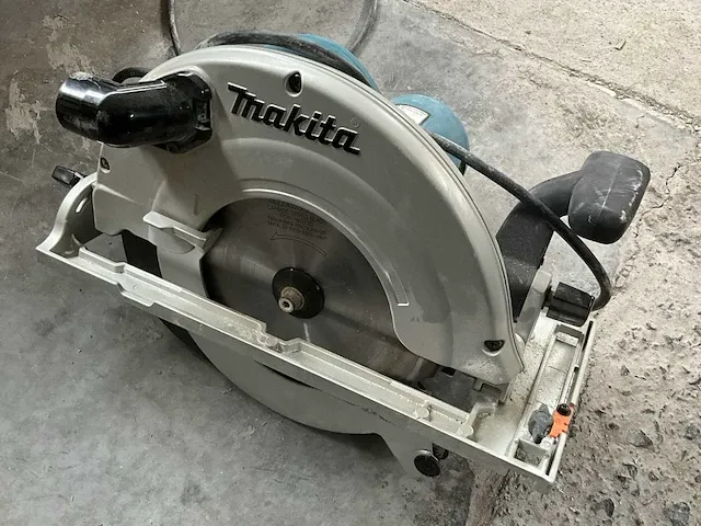 Makita 5903rkx1 cirkelzaagmachine - afbeelding 1 van  4