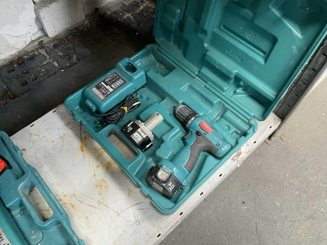 Makita 6270d schroefboormachine (2x) - afbeelding 3 van  6