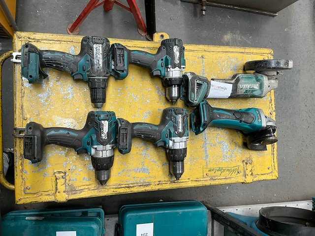 Makita accu boor- en slijpmachines (body) (6x) - afbeelding 1 van  4
