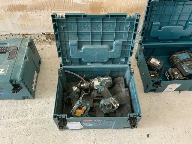 Makita accu boor- vijsmachine (body) (2x) - afbeelding 1 van  3