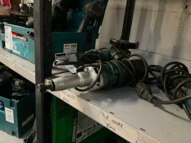 Makita accu en elektrisch handgereedschap (4x) - afbeelding 6 van  7