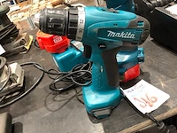 Makita accu schroefmachine 12v met acculader, accu en zaklamp - afbeelding 2 van  8