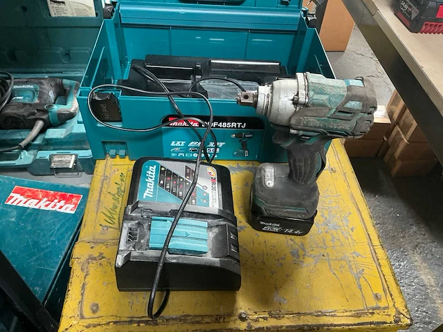 Makita accu slagmoersleutel - afbeelding 1 van  3