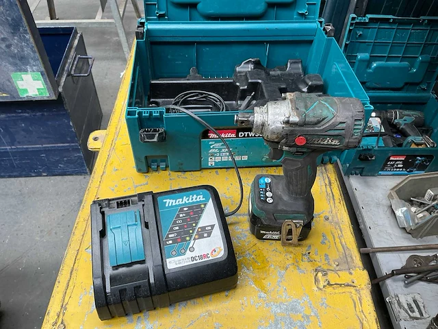 Makita accu slagmoersleutel - afbeelding 1 van  3