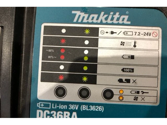 Makita acculader 36v - afbeelding 2 van  3