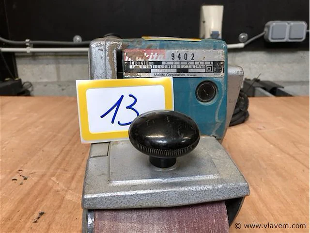 Makita bandschuurmachine - afbeelding 4 van  6