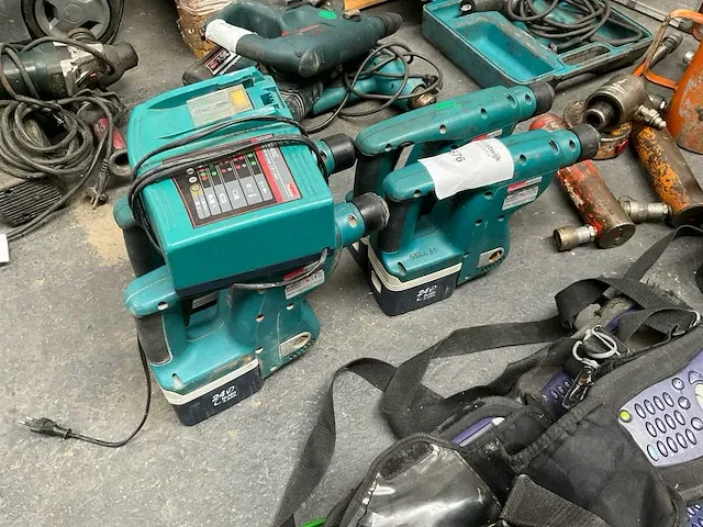 Makita bhr200 accu boorhamer (4x) - afbeelding 3 van  3