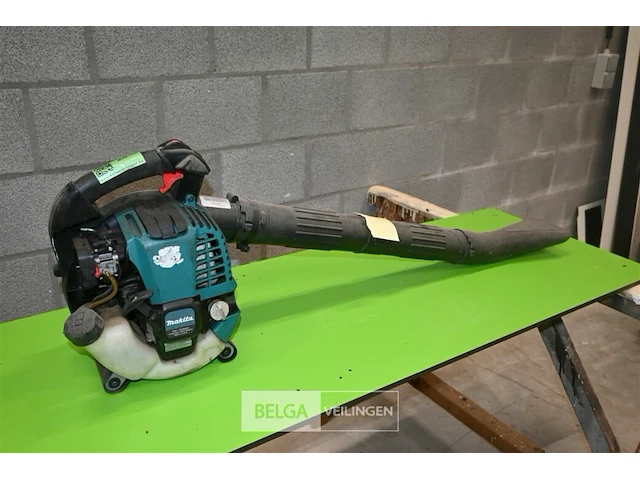Makita bladblazer op benzine - afbeelding 1 van  7