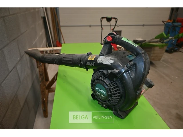 Makita bladblazer op benzine - afbeelding 5 van  7