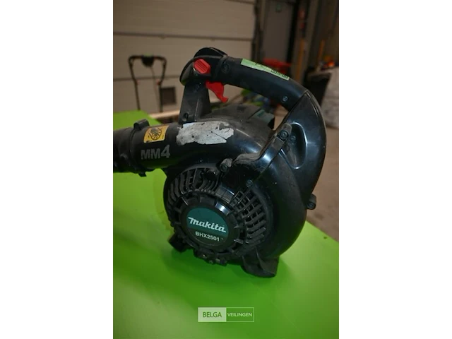Makita bladblazer op benzine - afbeelding 6 van  7