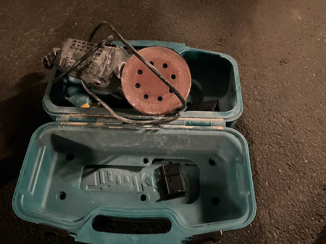 Makita bo5031 handschuurmachine - afbeelding 2 van  6