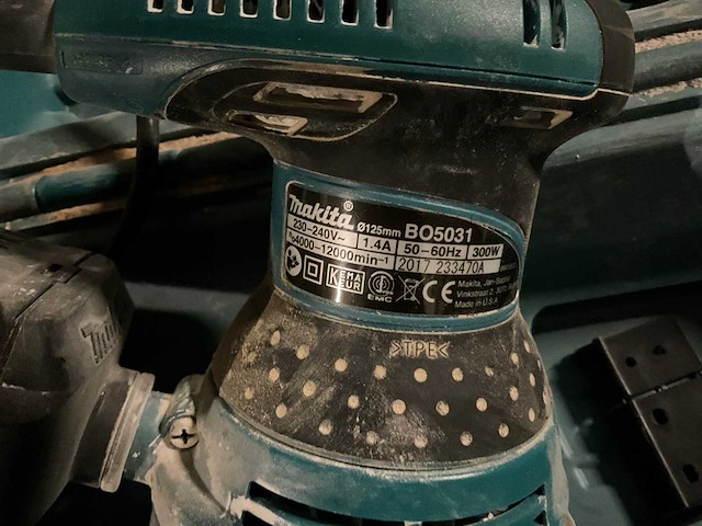 Makita bo5031 handschuurmachine - afbeelding 5 van  6