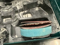 Makita bo5031j excentrische handschuurmachine - afbeelding 4 van  5