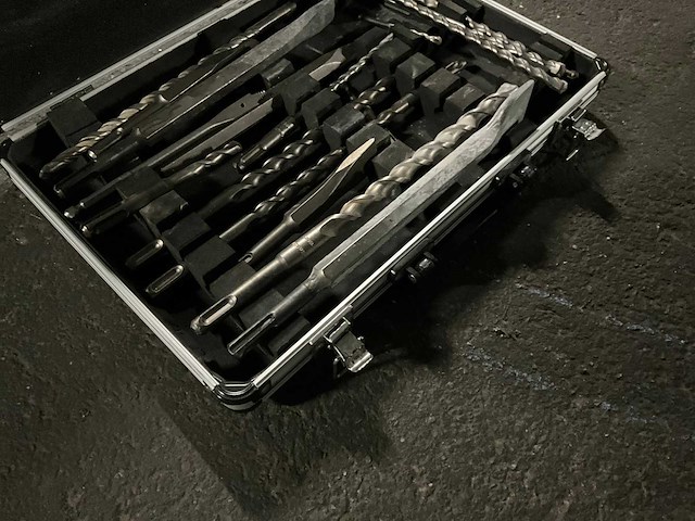 Makita boren en beitelset - afbeelding 5 van  5