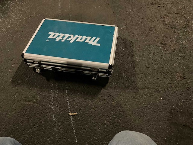 Makita boren en beitelset - afbeelding 3 van  5