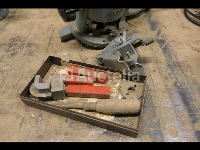 Makita bovenfrees - afbeelding 3 van  5