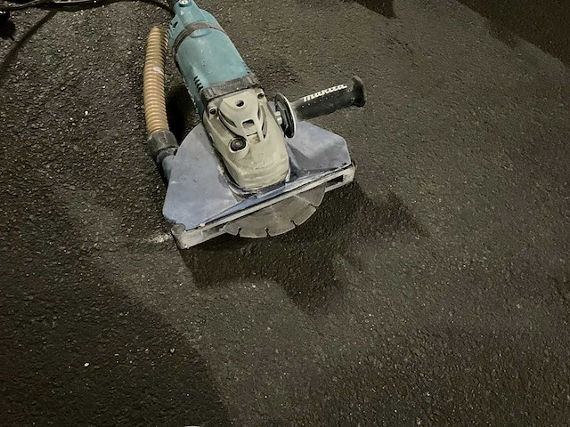 Makita + carat ga9040r haakse slijpmachine - afbeelding 4 van  8