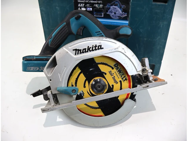 Makita cirkelzaag - afbeelding 2 van  5