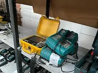 Makita dc18ra acculader (4x)