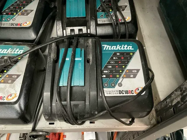 Makita dc18rc acculader (6x) - afbeelding 2 van  4