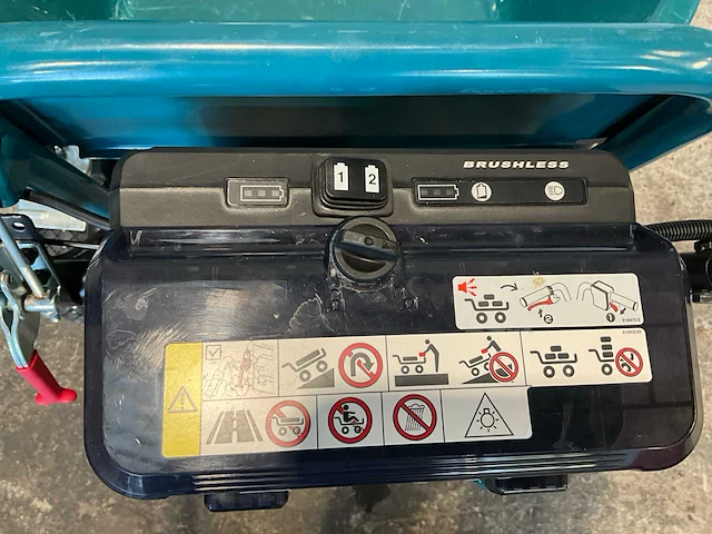Makita dcu 180 electrische kruiwagen 18v systeem - afbeelding 2 van  16