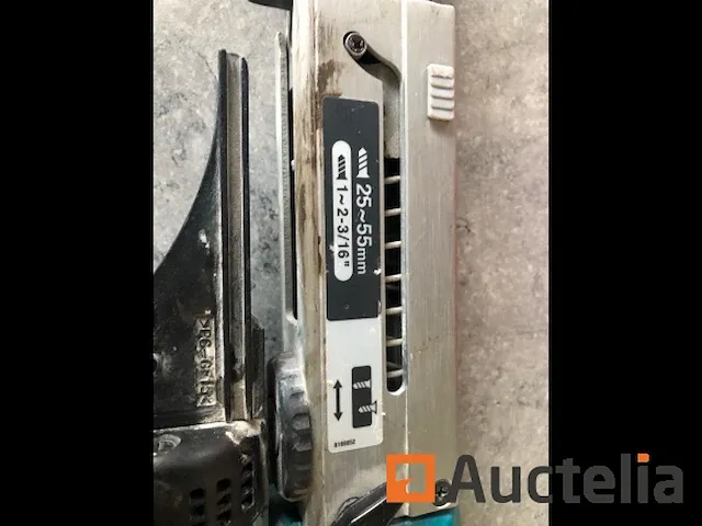 Makita dfr550 automatische schroefmachine - afbeelding 4 van  4