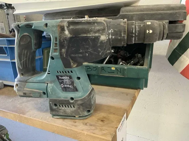 Makita dhr 243 accu boorhamer ( body) - afbeelding 3 van  7