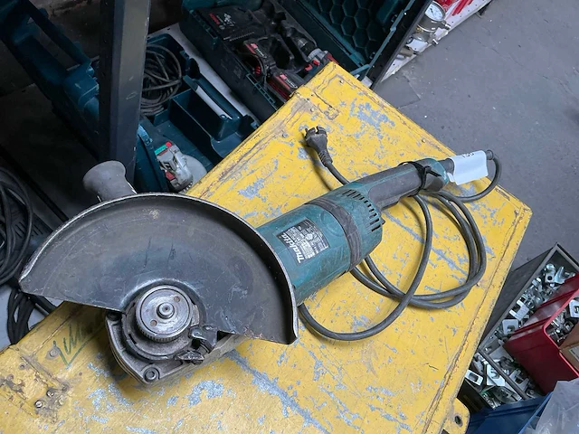 Makita diverse elektrische slijpmachines (3x) - afbeelding 2 van  7