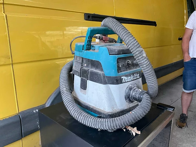 Makita dvc860l – bouwstofzuiger / nat- & droogzuiger - afbeelding 3 van  4