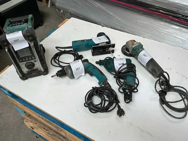 Makita elektrische gereedschap (4x) - afbeelding 1 van  11