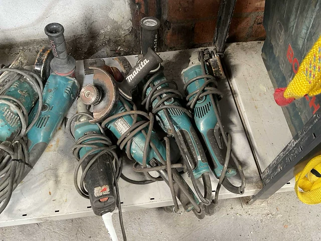 Makita elektrische slijpmachine (3x) - afbeelding 3 van  3