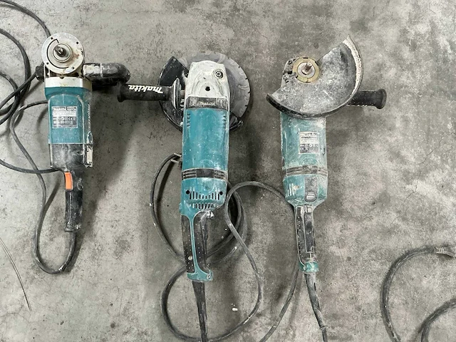 Makita ga9030r haakse slijpmachine (2x) - afbeelding 1 van  6