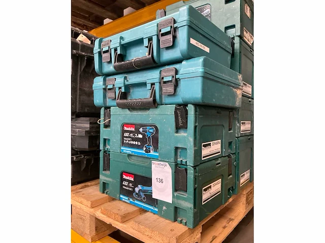 Makita gereedschapskoffer (13x) - afbeelding 2 van  3