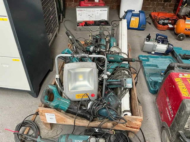 Makita grote partij te herstellen accu- en elektrische machines - afbeelding 2 van  6