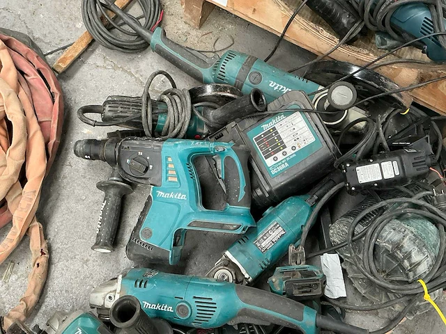 Makita grote partij te herstellen accu- en elektrische machines - afbeelding 5 van  6