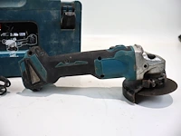 Makita haakse slijper - afbeelding 3 van  6