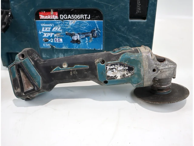 Makita haakse slijper - afbeelding 3 van  8
